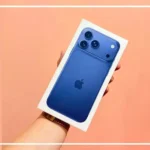 iPhone 17 Pro displayed with Croma discount offer