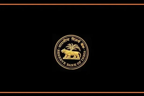 Senior citizen checking fixed deposit interest rates and RBI rate hike news